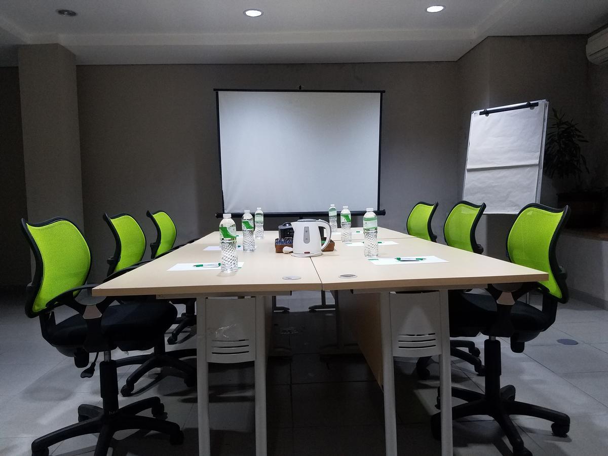 Legreen Suite Kuningan Jakarta Extérieur photo